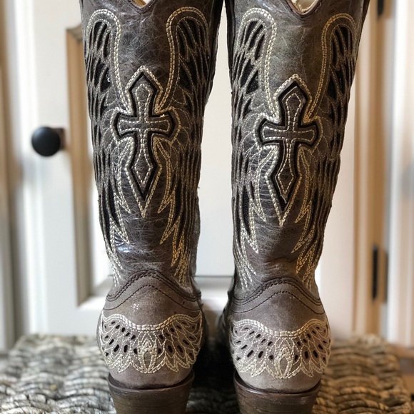 Corral Wing & Cross Boots - Picture 3 of 7